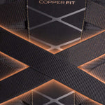 Nahaufnahme des Materials und der Struktur des Copper Fit X Belt mit kupferfarbenen Nähten