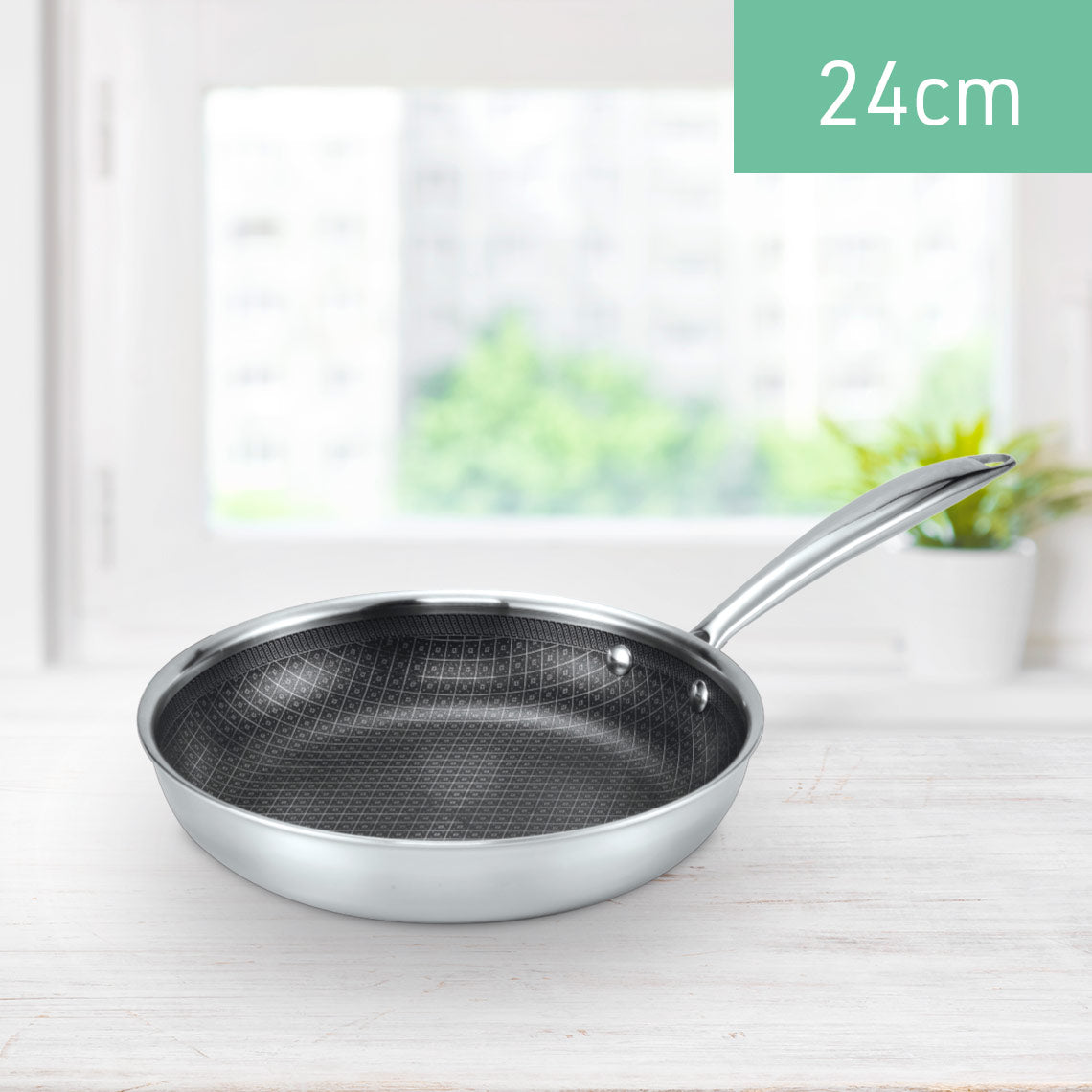 02_LivingtonTitanPan_24cm.jpg