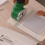 Der Hammersmith SharpSpin schneidet mühelos durch Verpackungen aus Kunststoff – präzise und ohne Kraftaufwand.