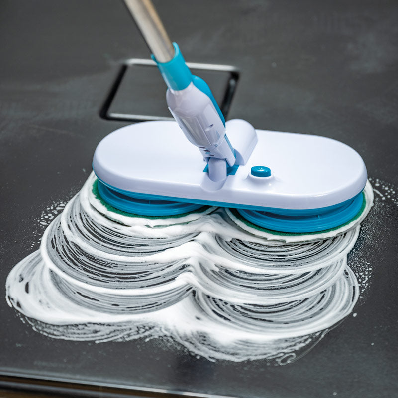 Hurricane Floating Mop reinigt kraftvoll mit rotierenden Pads und Reinigungsmittel – ideal bei hartnäckigem Schmutz.