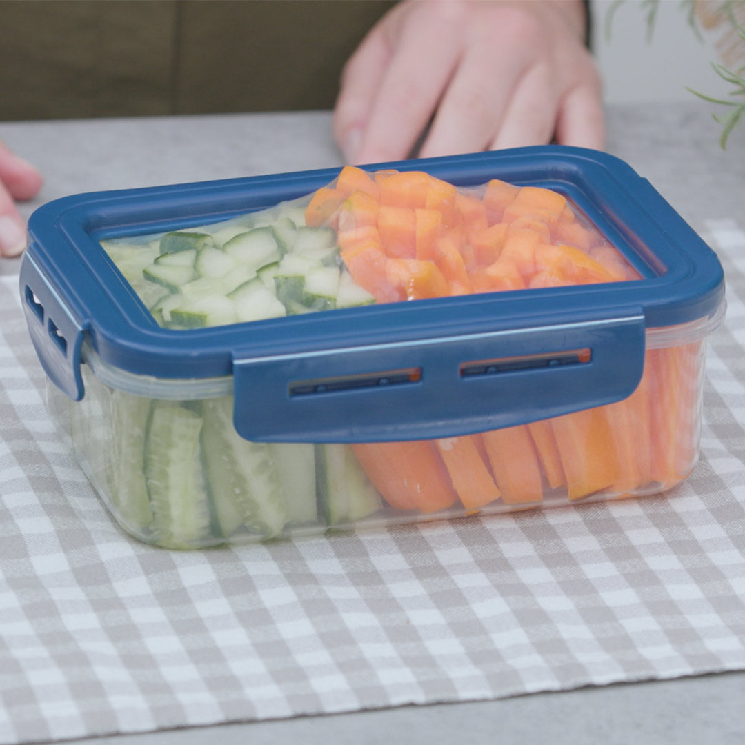 Frisches Gemüse hygienisch verpackt im praktischen Livington Flex & Fresh Frischhaltedosenset.
