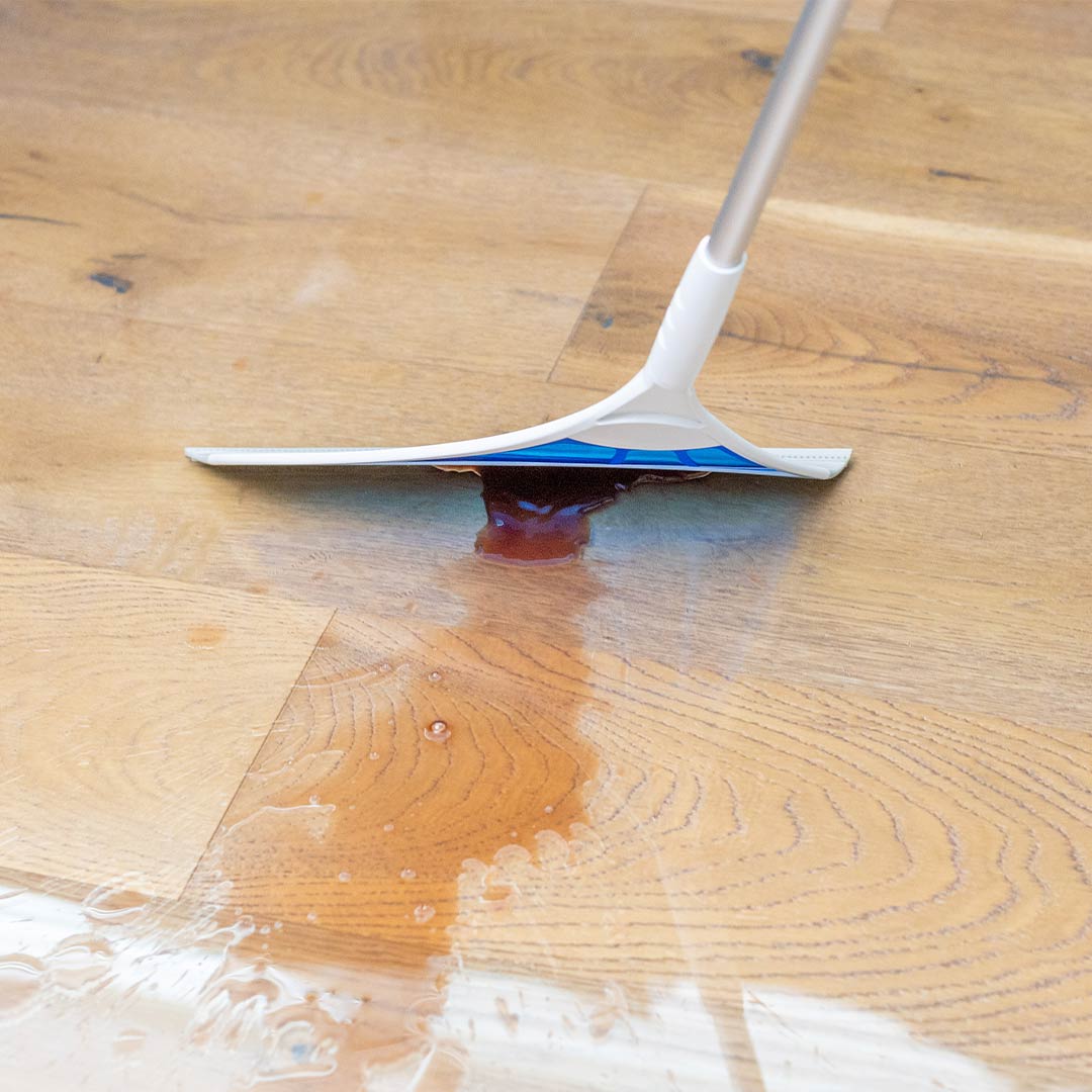 05_Livington_AirBroom_idealFuerUnterschiedlicheOberflaechen.jpg