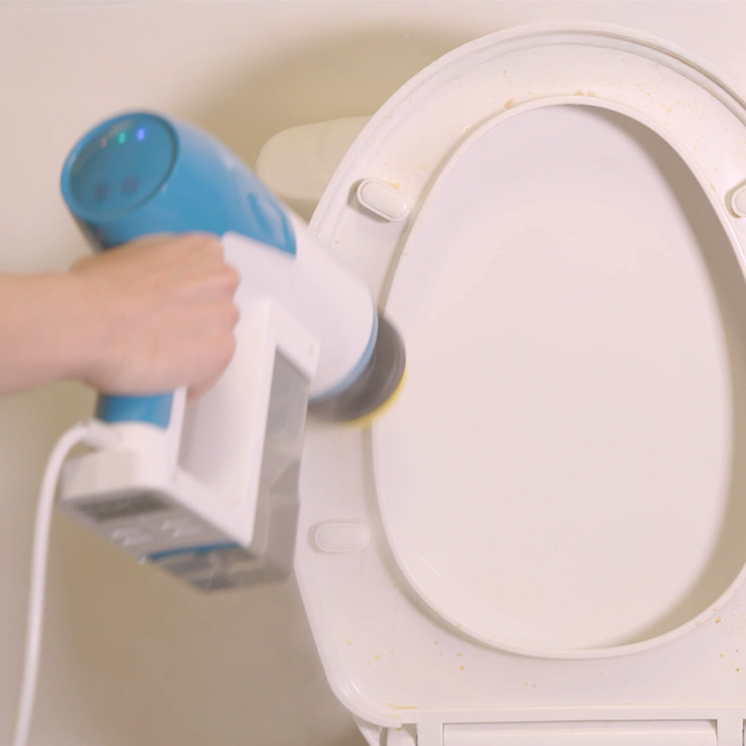 Livington SteamBuddy reinigt Toilettensitz mit 120 Grad heißem Dampf