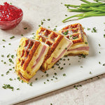 Herzhaftes Sandwich mit Schinken und Käse, zubereitet im PowerXL Waffle Star – knusprig, würzig, perfekt fürs Frühstück.