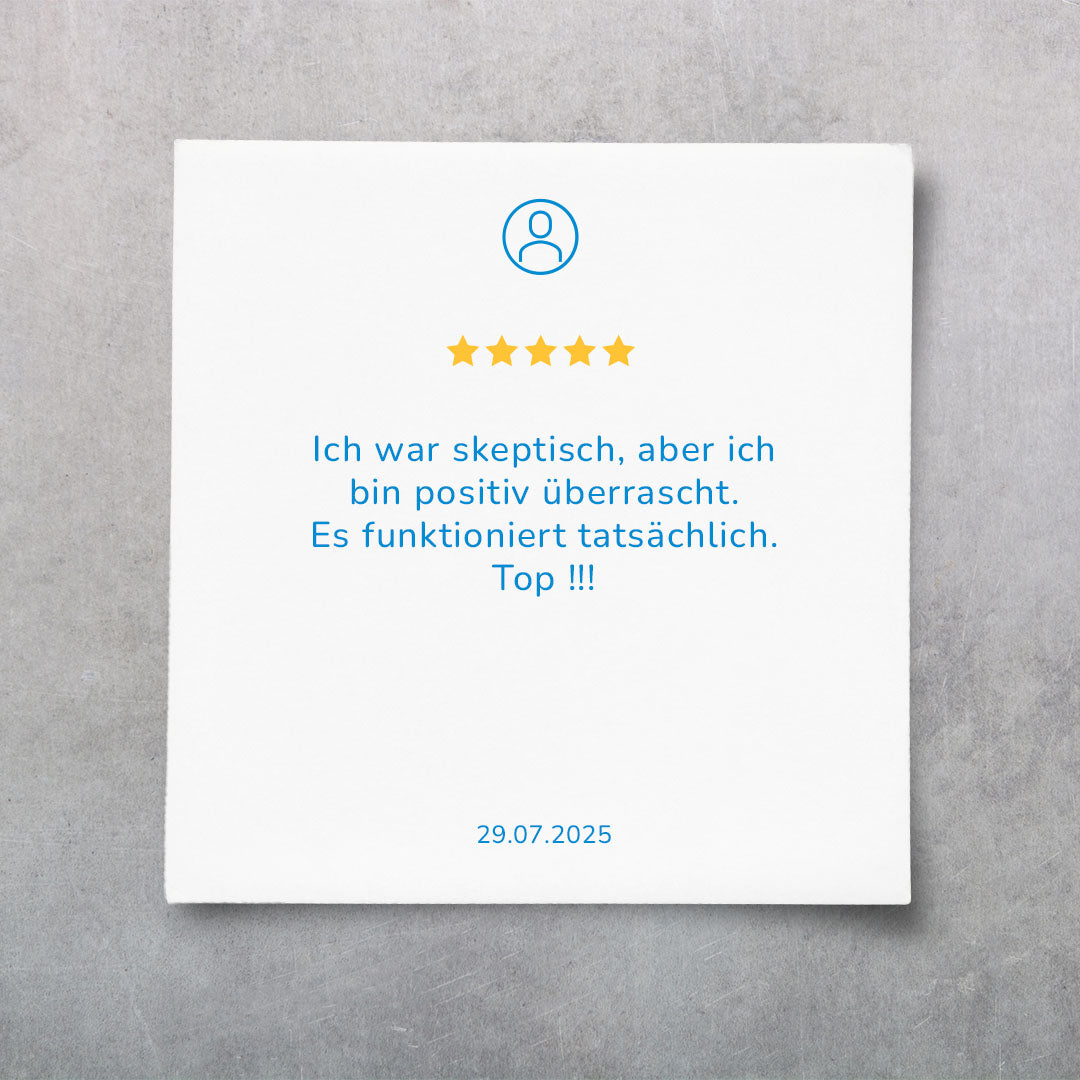 Kundenbewertung mit fünf Sternen und Text: ‚Ich war skeptisch, aber positiv überrascht. Es funktioniert tatsächlich. Top!