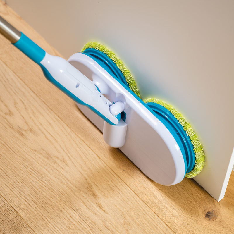Die Hurricane Floating Mop reinigt präzise entlang von Kanten und Möbeln – ideal für schwer erreichbare Stellen.