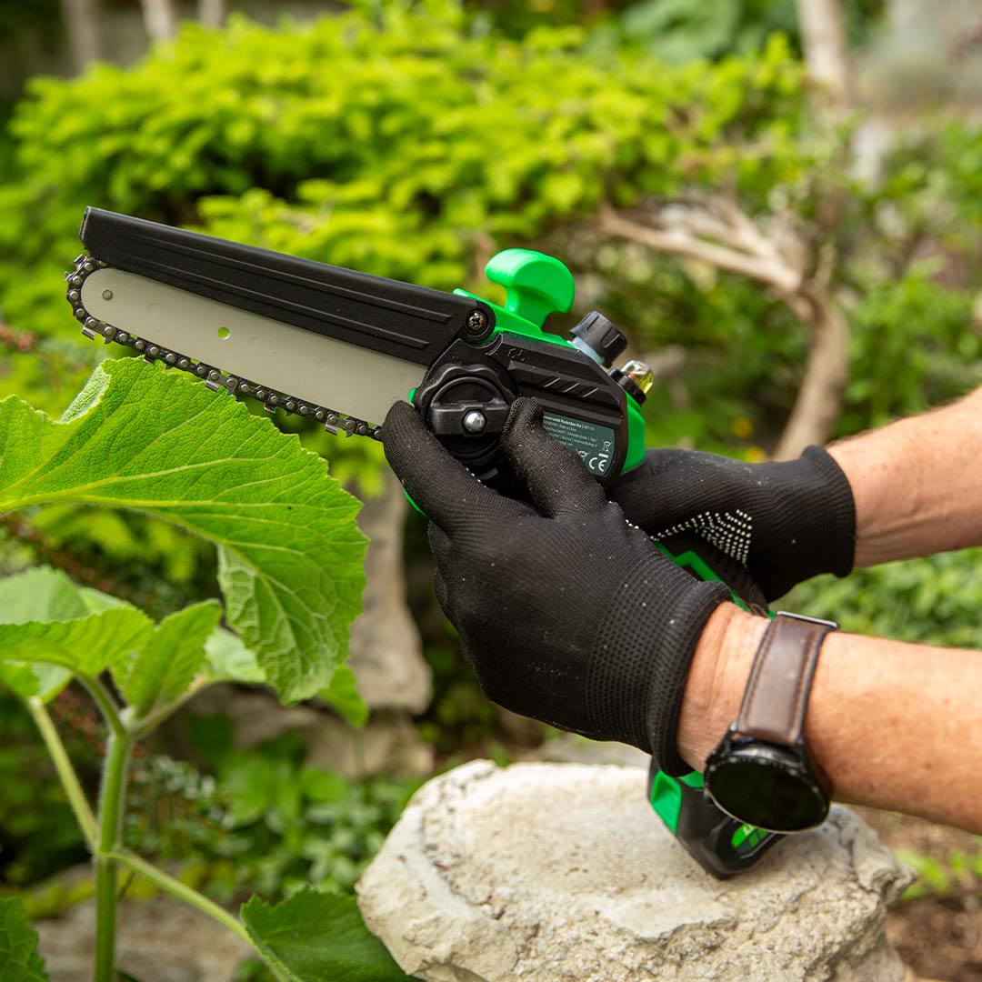 Werkzeugloses Schnellspannsystem von der Hammersmith PocketSaw Pro wird geprüft