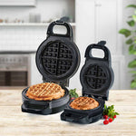 PowerXL Waffle Star in zwei Größen – beide bereiten köstliche, dicke Waffeln zu.