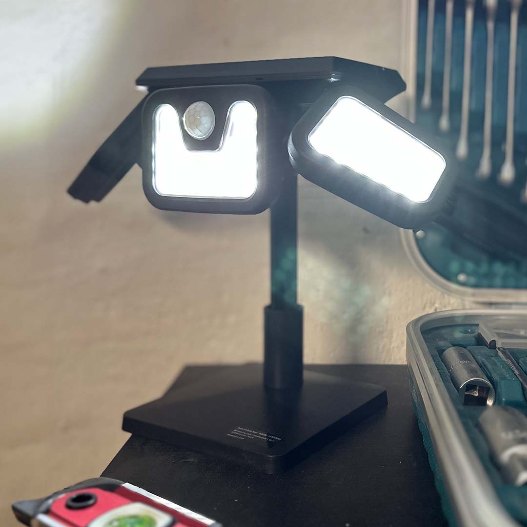 Panta Trio Solar: LED-Leuchte mit Bewegungsmelder, starker Lichtstrahl, ideal für Werkstatt oder Keller.