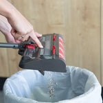 Livington Voom – Entleerung des Staubbehälters mit nur einem Knopfdruck, schnell und hygienisch.