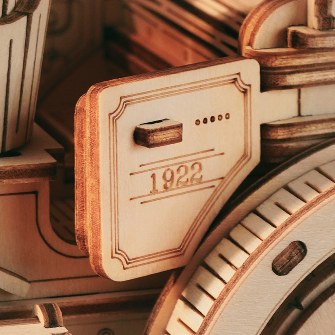 Detail-Ansicht einer Türe des Oldtimers